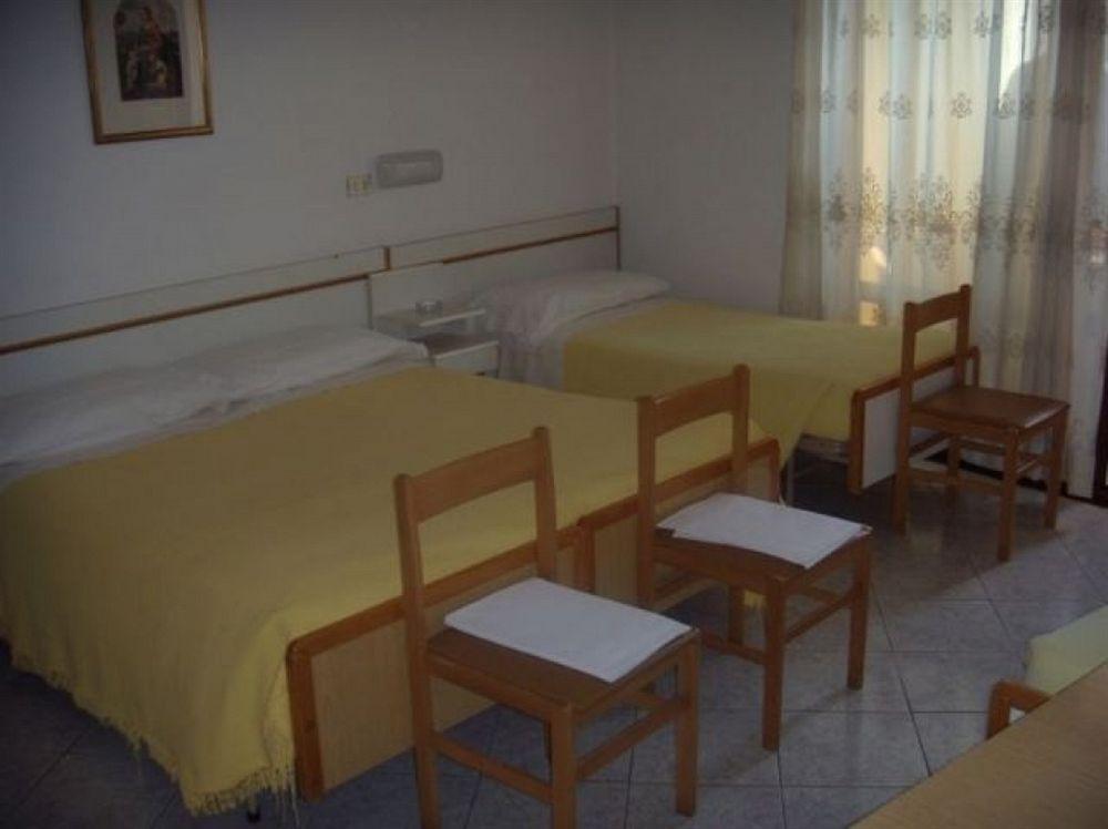 Hotel Sul Ponte Firenze Bagian luar foto