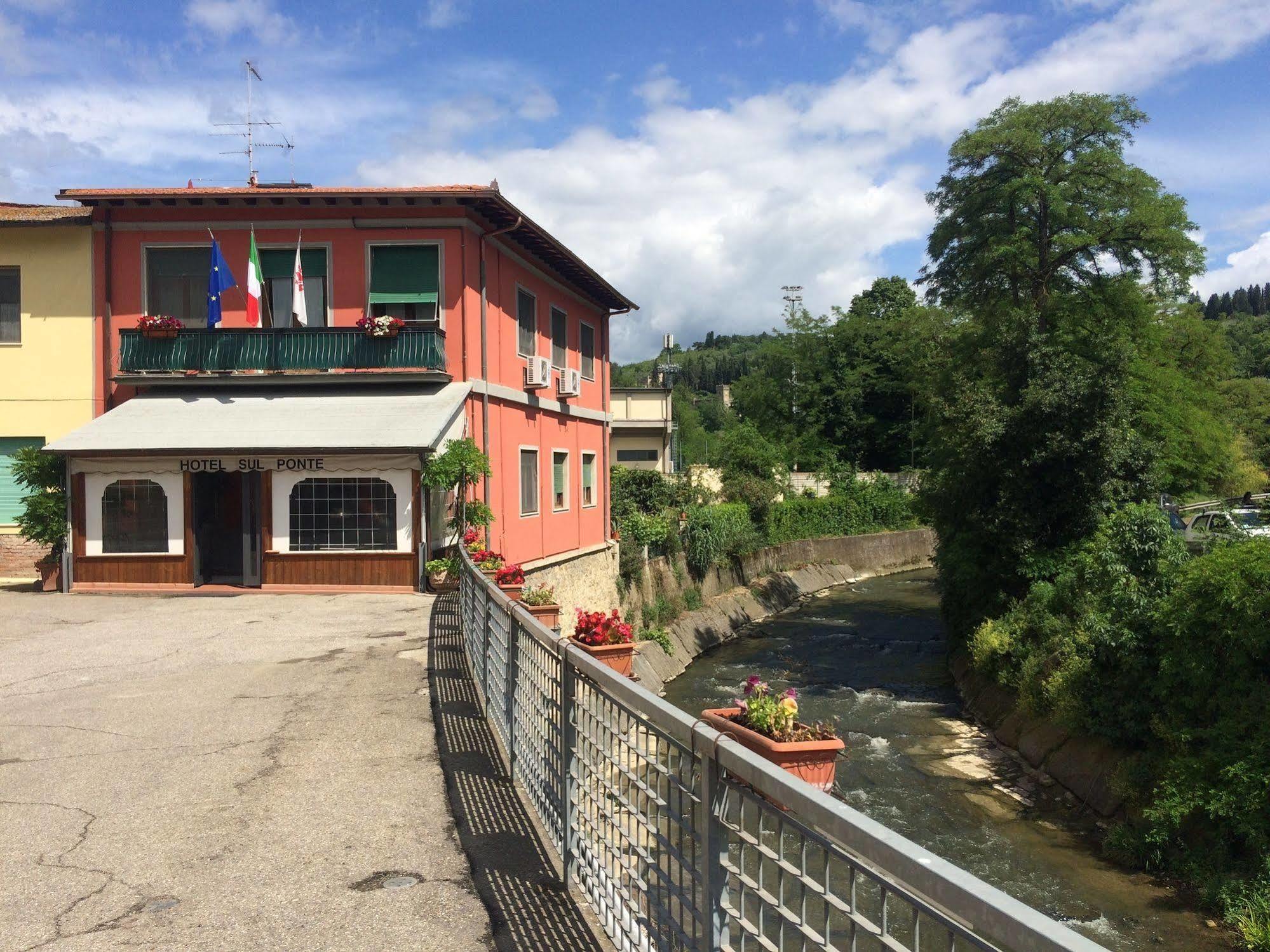 Hotel Sul Ponte Firenze Bagian luar foto